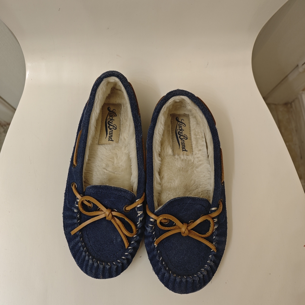 Lucky Brand Blue Moccasin Slippers
